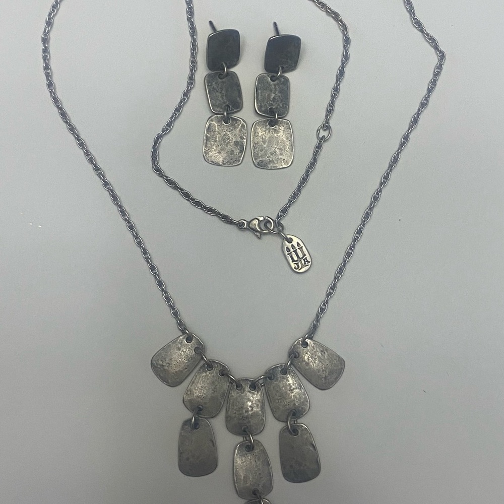 ⭐️JAMES AVERY⭐️ Set - Hammered Square Link Earring and Necklace - Retired - Picture 10 of 15